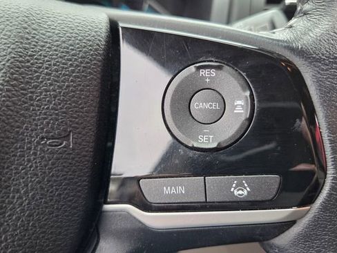 Used 2018 Honda Odyssey Touring image 33