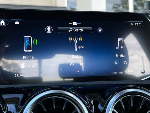 New 2025 Mercedes-Benz CLA 250 image 15