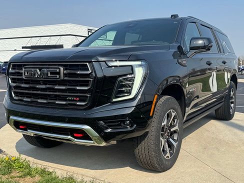 Used 2025 GMC Yukon XL AT4 Ultimate w/ LPO, Illumination Package image 3