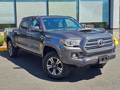 Used 2016 Toyota Tacoma TRD Sport w/ Towing Package