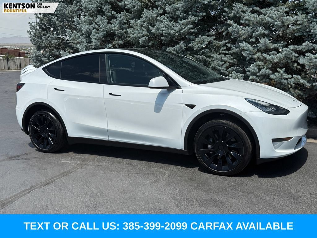 Used 2023 Tesla Model Y Long Range AWD/4WD image 12