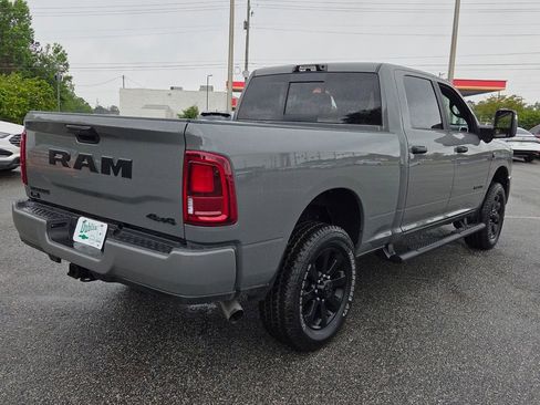 Used 2026 RAM 3500 Big Horn AWD/4WD image 10