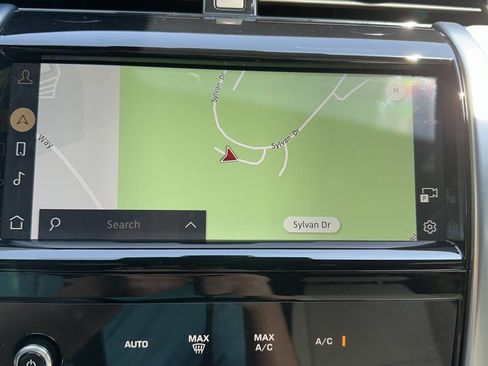 Used 2023 Land Rover Discovery Sport S R-Dynamic image 31