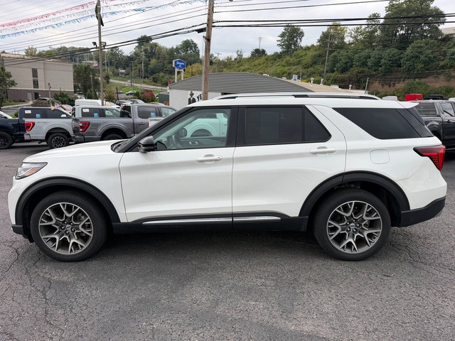 Used 2025 Ford Explorer Platinum w/ Ultimate Package AWD/4WD image 2