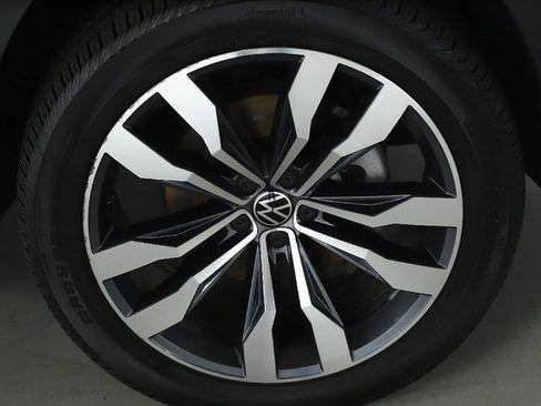 Used 2023 Volkswagen Atlas SEL Premium image 43