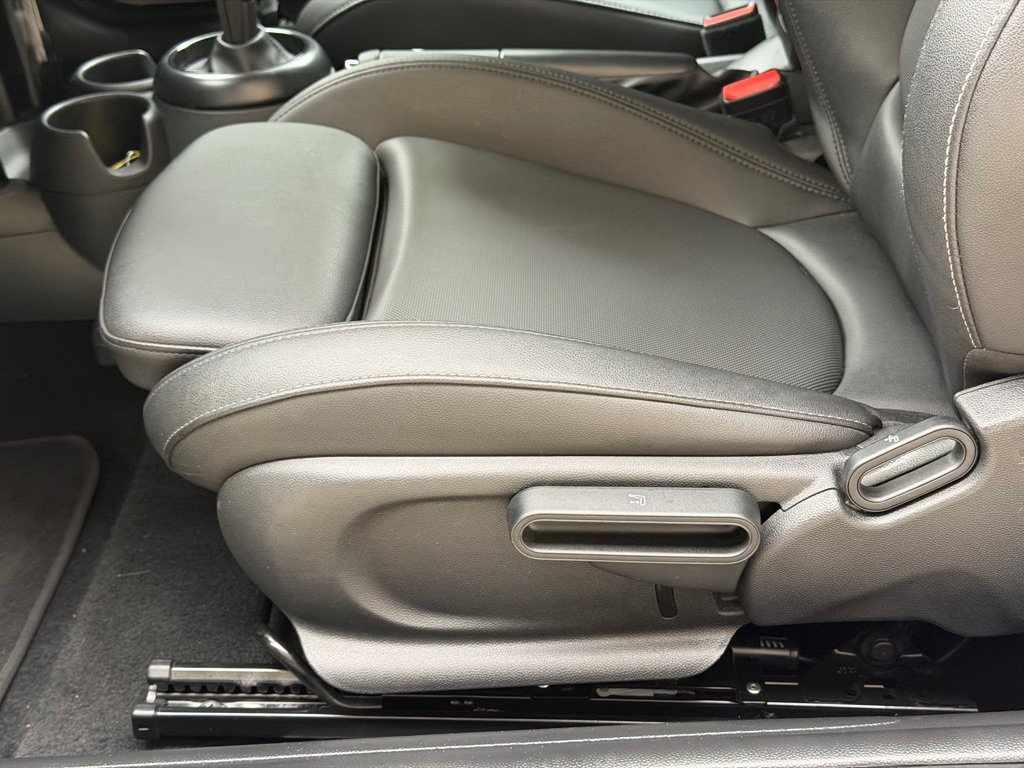 Used 2024 MINI Cooper S FWD image 28