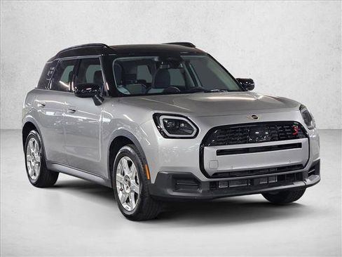 Certified 2025 MINI Cooper Countryman S image 3