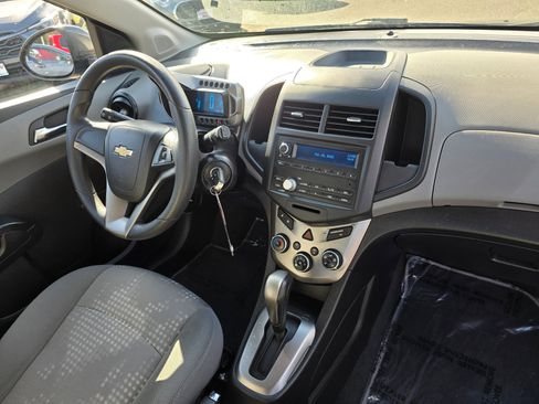 Used 2013 Chevrolet Sonic LS image 10