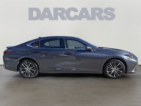 Used 2023 Lexus ES 250 w/ Premium Package image 7