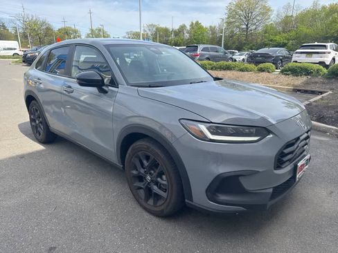 Used 2024 Honda HR-V Sport image 8