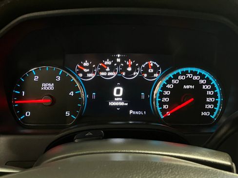 Used 2018 GMC Sierra 2500 Denali w/ Duramax Plus Package AWD/4WD image 14