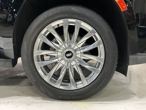 Used 2023 Cadillac Escalade Premium Luxury AWD/4WD image 11
