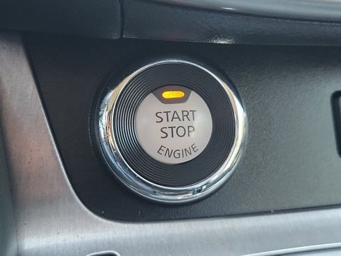 Used 2020 Nissan Murano S w/ Technology Package image 26