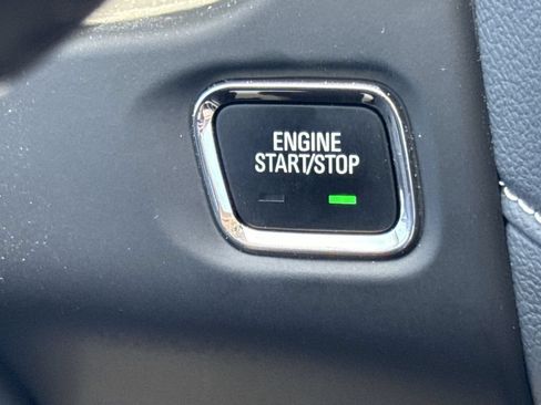 Used 2023 GMC Acadia Denali w/ Denali Ultimate Package AWD/4WD image 17