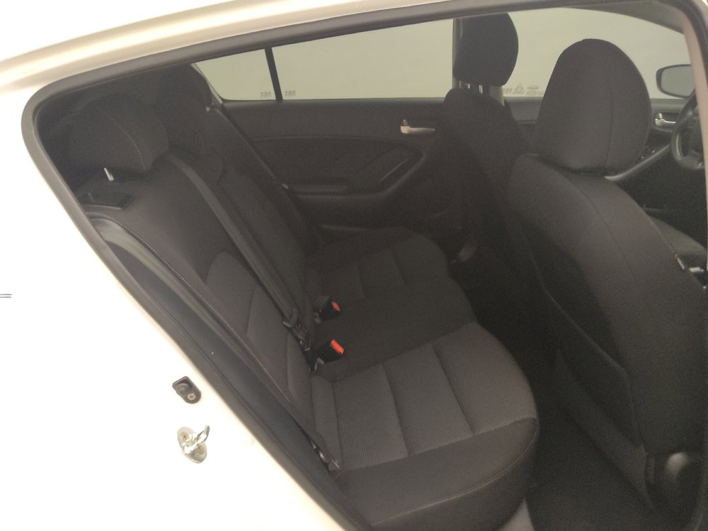 Used 2017 Kia Forte LX FWD image 19