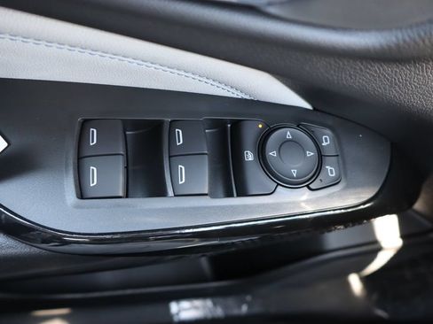 New 2026 Chevrolet Trax LT w/ LT Convenience Package FWD image 15