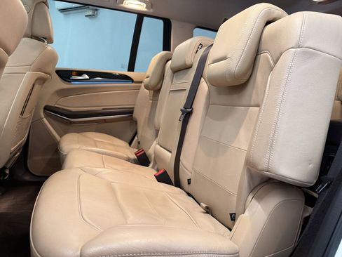 Used 2019 Mercedes-Benz GLS 550 4MATIC w/ Driver Assistance Package image 27