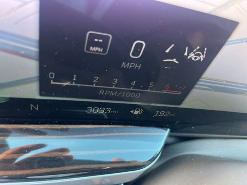 Certified 2026 Cadillac Escalade Luxury image 5