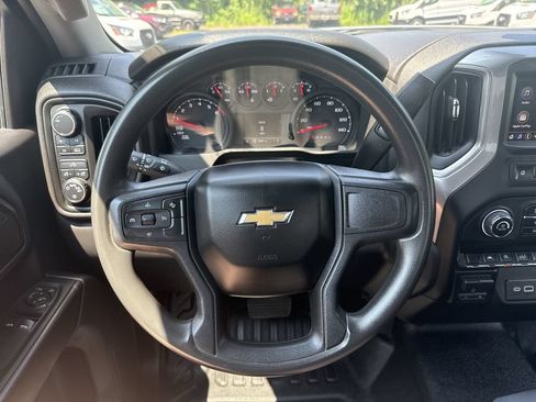 Used 2024 Chevrolet Silverado 1500 W/T w/ WT Value Package AWD/4WD image 14