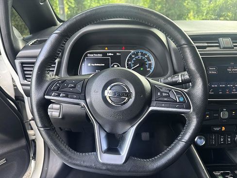 Used 2022 Nissan Leaf SL Plus FWD image 13
