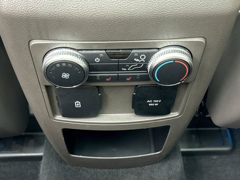 Used 2021 Ford Explorer Platinum w/ Equipment Group 601A AWD/4WD image 22