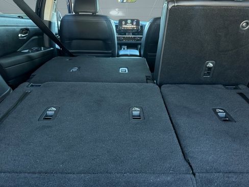 Used 2024 Nissan Pathfinder SL image 33