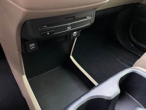 Used 2019 Honda Odyssey Elite image 19