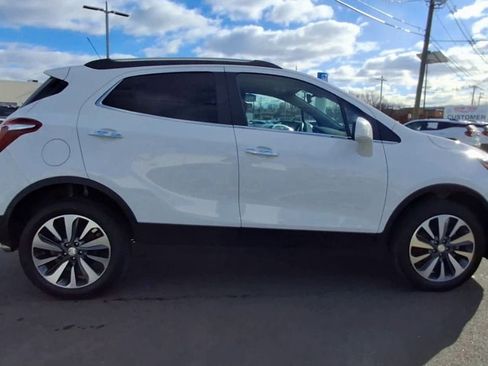 Certified 2022 Buick Encore Preferred w/ Safety Package image 9