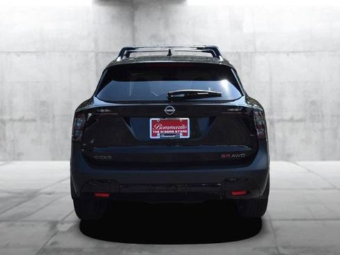 New 2025 Nissan Kicks SR image 6