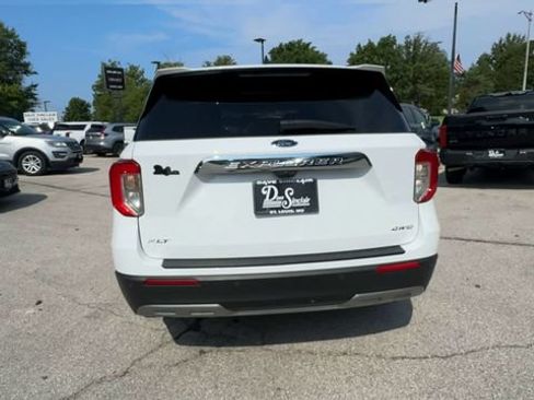 Used 2021 Ford Explorer XLT w/ Equipment Group 202A AWD/4WD image 7