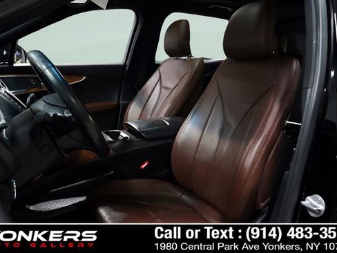 Used 2017 Lincoln MKX Reserve w/ Lincoln MKX Climate Package image 29