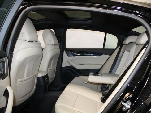 Used 2025 Cadillac CT5 Premium Luxury image 10