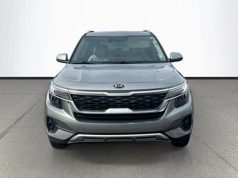 Certified 2021 Kia Seltos EX AWD/4WD image 2