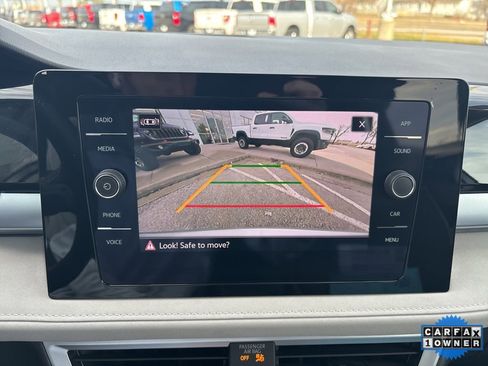 Used 2025 Volkswagen Taos SE image 68