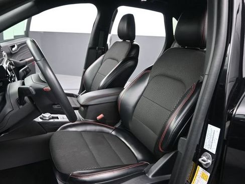 Used 2024 Ford Escape ST-Line FWD image 13