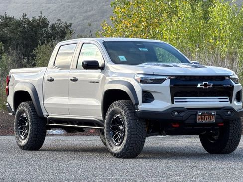 New 2026 Chevrolet Colorado ZR2 w/ ZR2 Bison Edition image 2