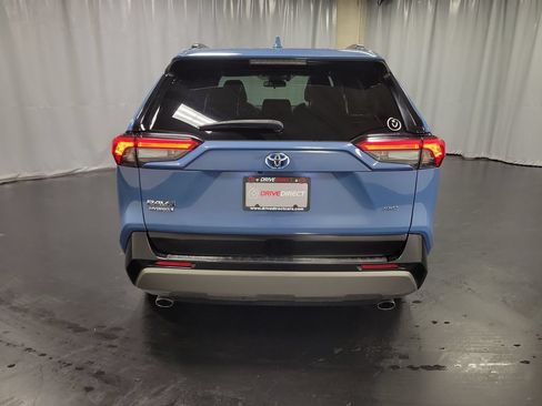 Used 2022 Toyota RAV4 SE w/ Convenience Package AWD/4WD image 7