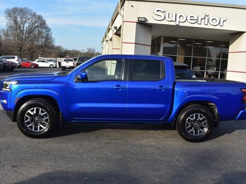 Used 2024 Nissan Frontier SL w/ Technology Package image 9