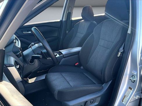 Used 2025 Nissan Rogue SV AWD/4WD image 20