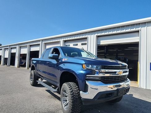 Used 2020 Chevrolet Silverado 1500 LT w/ All-Star Edition AWD/4WD image 7