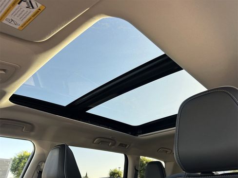 New 2026 INFINITI QX80 Luxe image 33