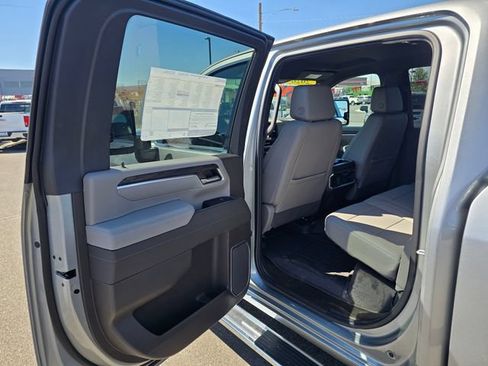 Used 2026 GMC Sierra 3500 SLT w/ SLT Premium Package AWD/4WD image 15
