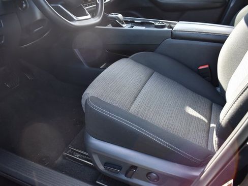 Used 2023 Nissan Rogue SV image 7