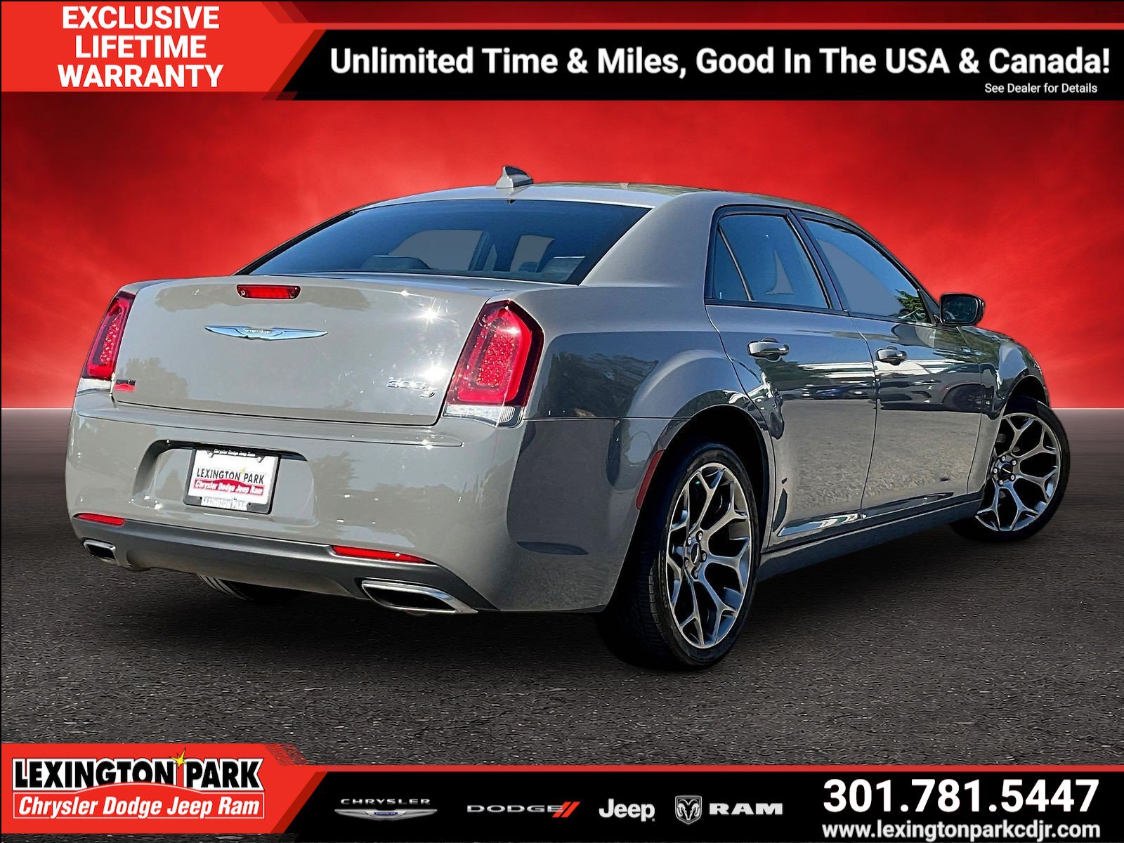 Used 2018 Chrysler 300 S RWD image 5
