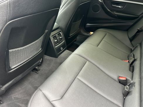 Used 2017 BMW 330e RWD image 11