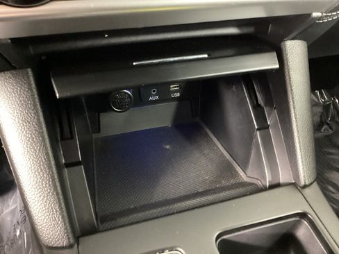 Used 2018 Subaru Outback 2.5i Limited AWD/4WD image 26