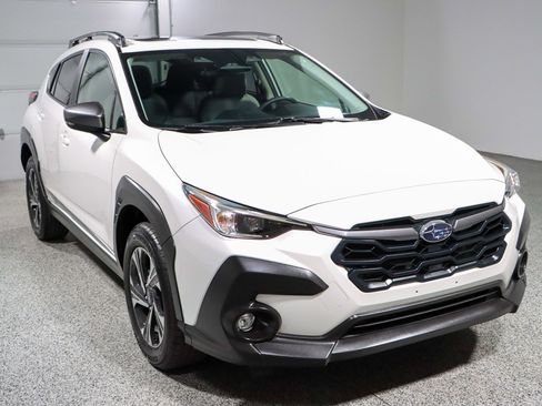 Used 2024 Subaru Crosstrek 2.0i Premium image 5