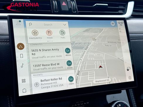 Used 2024 Jaguar F-PACE R-Dynamic S image 17