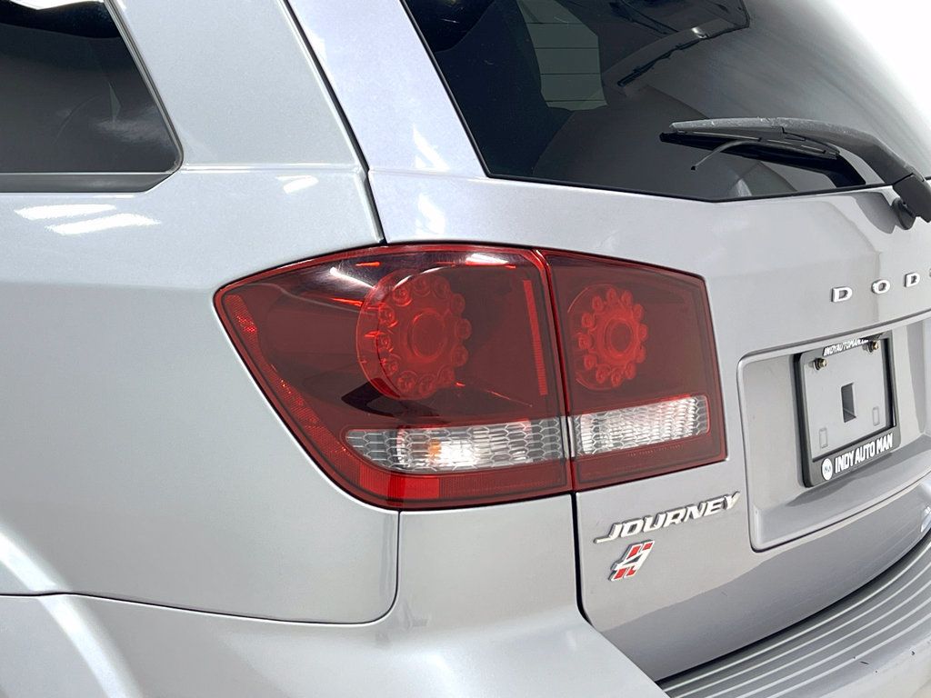 Used 2018 Dodge Journey Crossroad AWD/4WD image 34