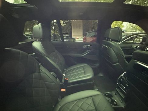Used 2023 BMW X7 xDrive40i w/ Executive Package AWD/4WD image 7